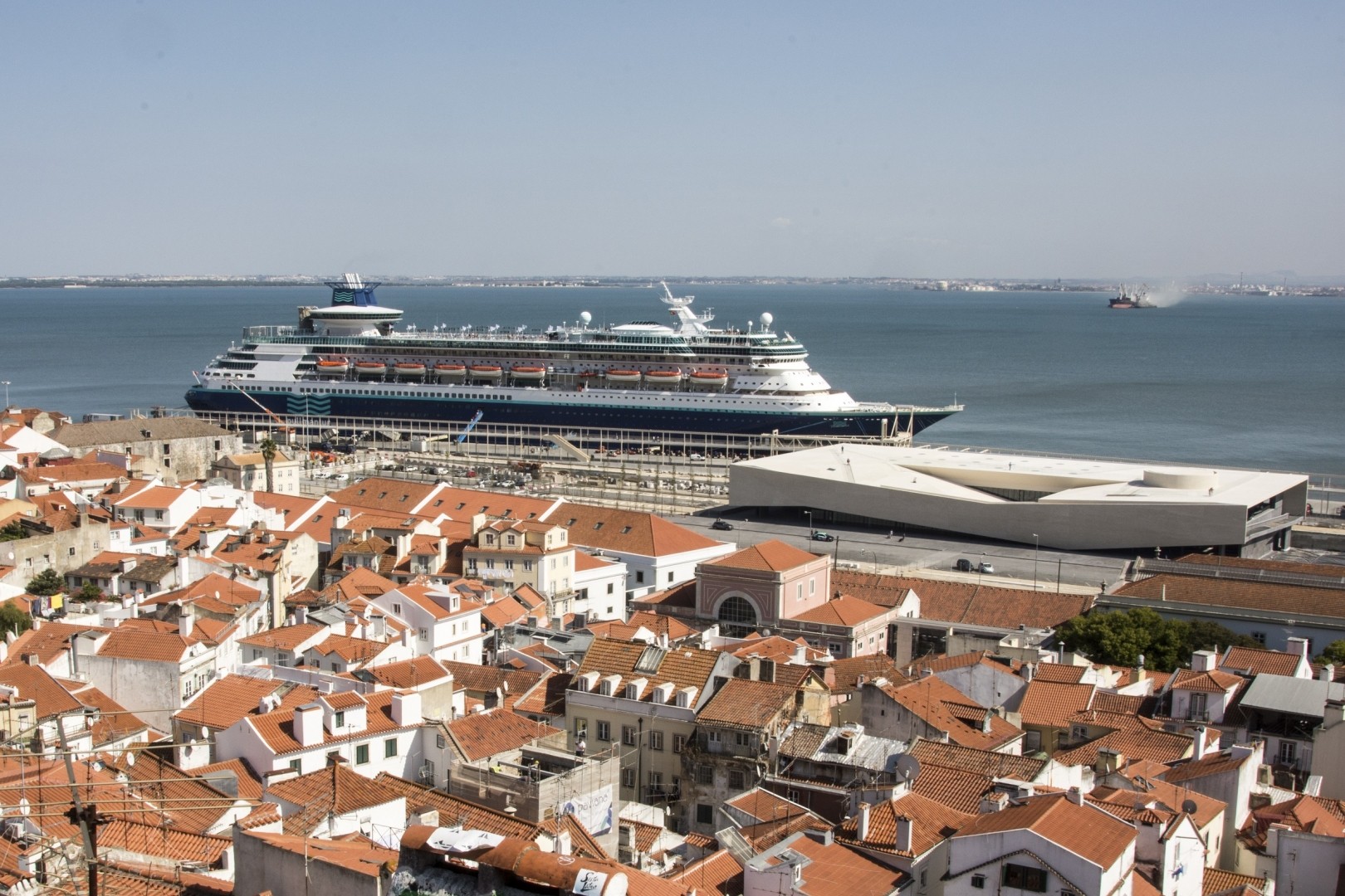 carnival cruise port lisbon